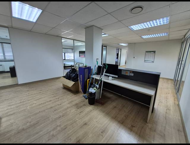 382M² OFFICE TO LET IN RIVONIA